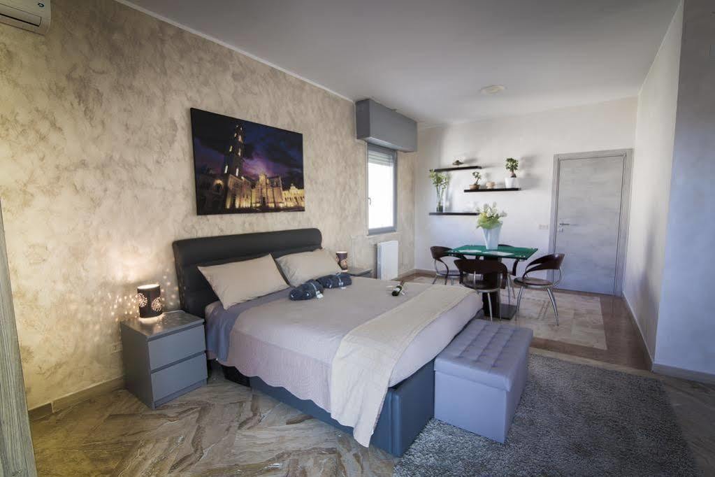 Penthouse Station Luxury Suites & Apartment Brindisi Kültér fotó